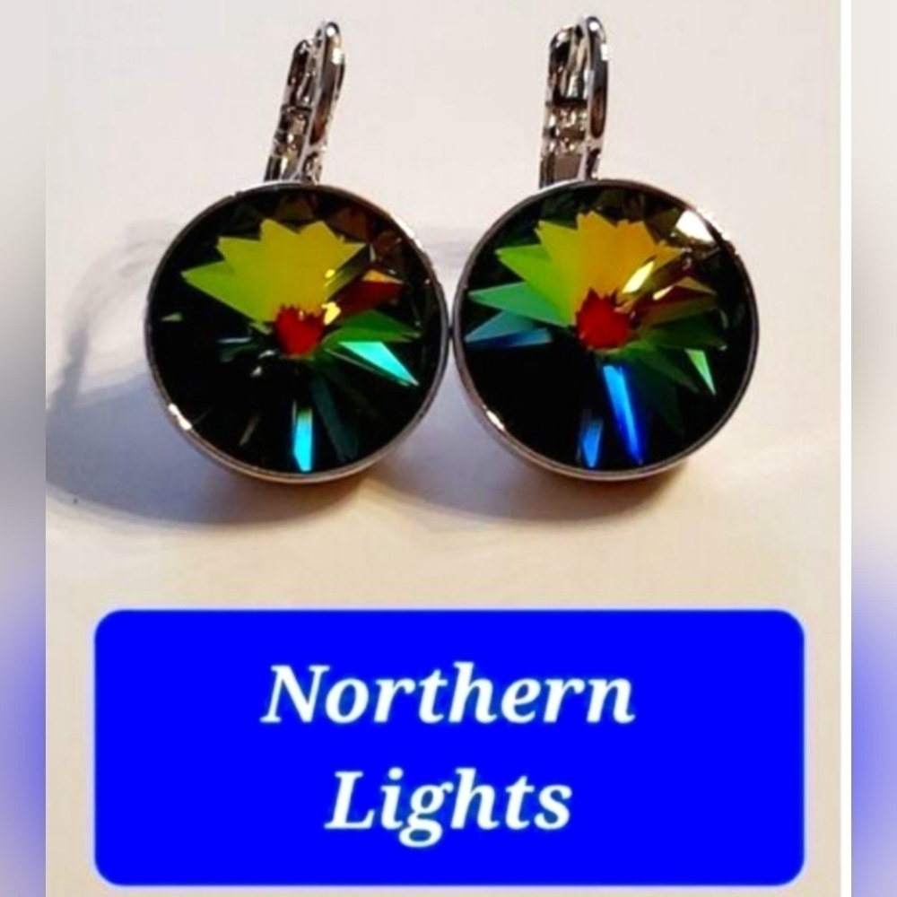 NWT! Swarovski Element Earrings Northern Lights 15mm Party. Wedding. Fun. Simple